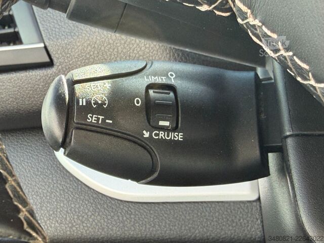 Bestelwagen OPEL Vivaro C Edition M L2H1 AHK Standheizung SHZ DAB