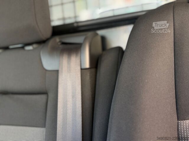 Bestelwagen OPEL Vivaro C Edition M L2H1 AHK Standheizung SHZ DAB