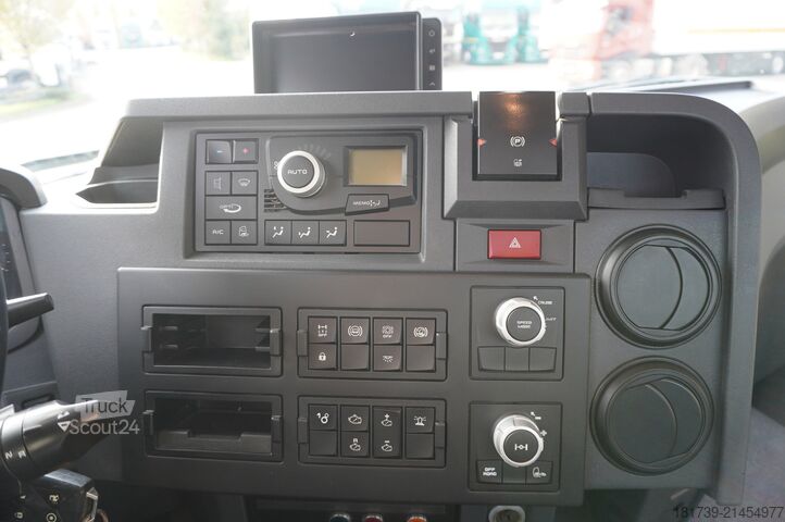 Бортовий із краном Renault C380 Comfort 6x4 / Atlas 172.3E crane