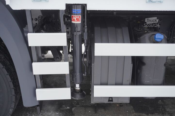 Бортовий із краном Mercedes-Benz Arocs 2536 6x2 E6 / Fassi F195A.0.23 / r