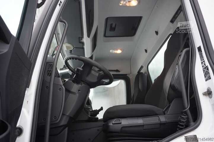 Бортовий із краном Mercedes-Benz Arocs 2536 6x2 E6 / Fassi F195A.0.23 / r