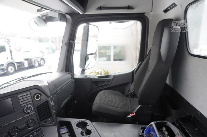 Бортовий із краном Mercedes-Benz Arocs 2536 6x2 E6 / Fassi F195A.0.23 / r