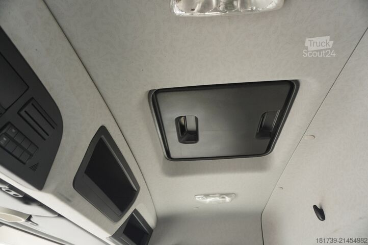 Бортовий із краном Mercedes-Benz Arocs 2536 6x2 E6 / Fassi F195A.0.23 / r