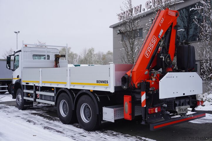 Бортовий із краном Mercedes-Benz Arocs 2633 flatbed truck / Crane FASSI