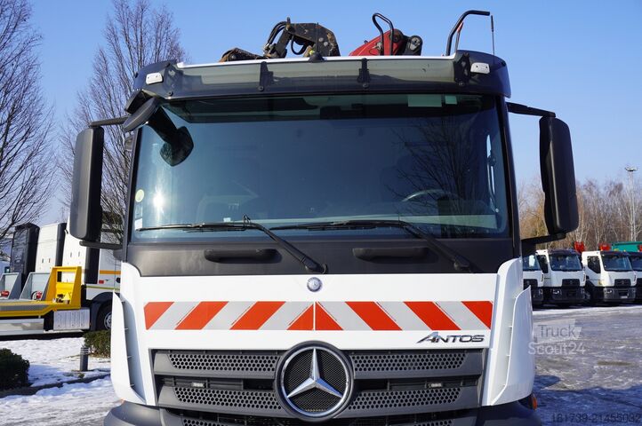 Kran Mercedes-Benz Antos 3240 8×2 / Typhoon L170Z3 crane