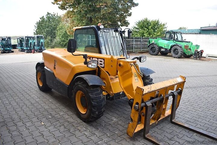 Teleskoplader JCB 525-60