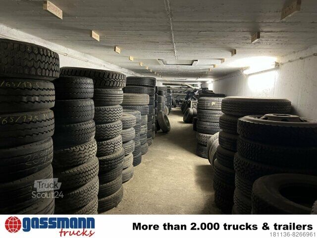 Landmaschine verschiedene Reifen 17,5 bis 24 Zoll, ca. 1.000