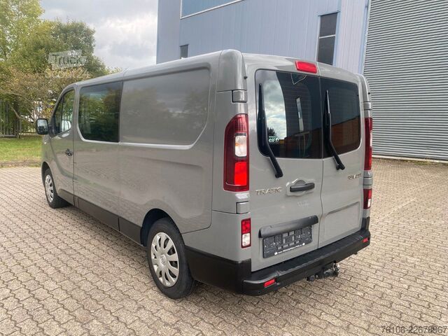 Furgão de painéis RENAULT Trafic Kastenwagen Doppelkabine  *Ahk*Pdc*Klima*