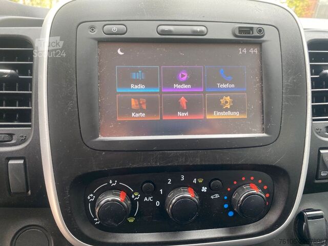 Furgão de painéis RENAULT Trafic Kastenwagen Doppelkabine  *Ahk*Pdc*Klima*