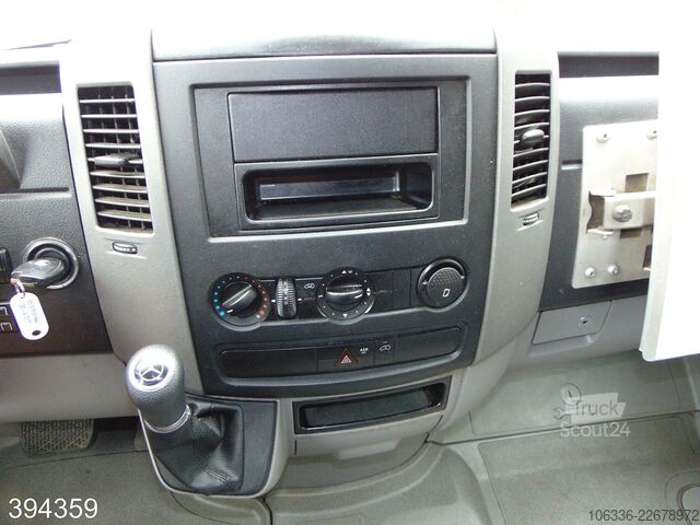 Transporter mit Koffer MERCEDES-BENZ SPRINTER 310 CDI MAXI 7G-Tronic/Kamera/Regalsys.