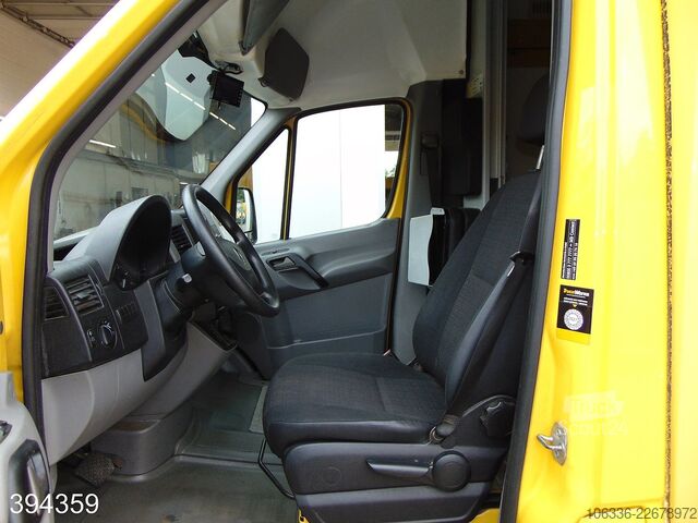 Transporter mit Koffer MERCEDES-BENZ SPRINTER 310 CDI MAXI 7G-Tronic/Kamera/Regalsys.