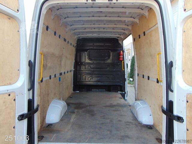 Furgoneta de caja alta MAN TGE 3.180 4x4 AHK-Klima-Navi-Kamera