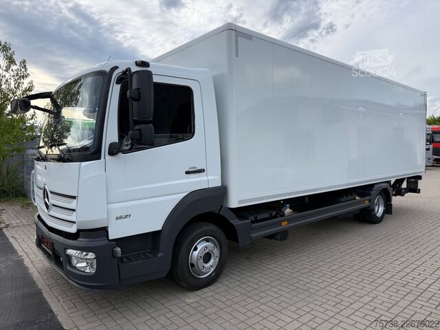 شاحنة صندوقية MERCEDES-BENZ Atego 821 L Koffer+LBW/Klima/Motorbremse/EURO6D