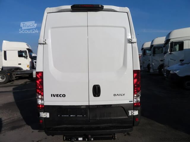 Skåpbil Iveco DAILY 35 S 14 A8