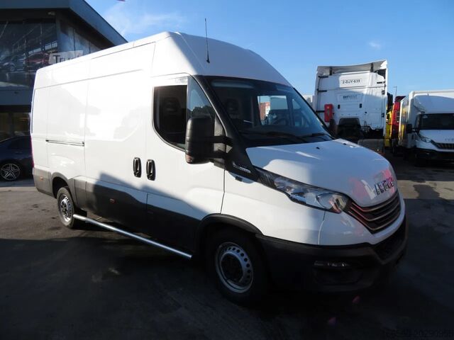 Skåpbil Iveco DAILY 35 S 14 A8