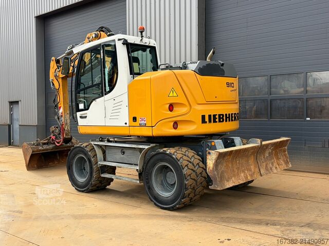 Mobiele graafmachine Liebherr 910
