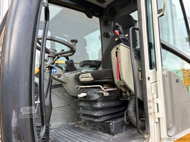 Kolové rypadlo Liebherr A910 Compact