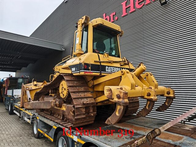 Niveladora Caterpillar D6N XL