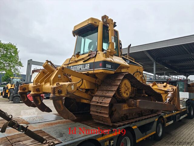 Niveladora Caterpillar D6N XL