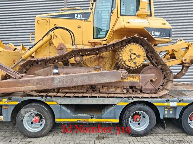 Niveladora Caterpillar D6N XL