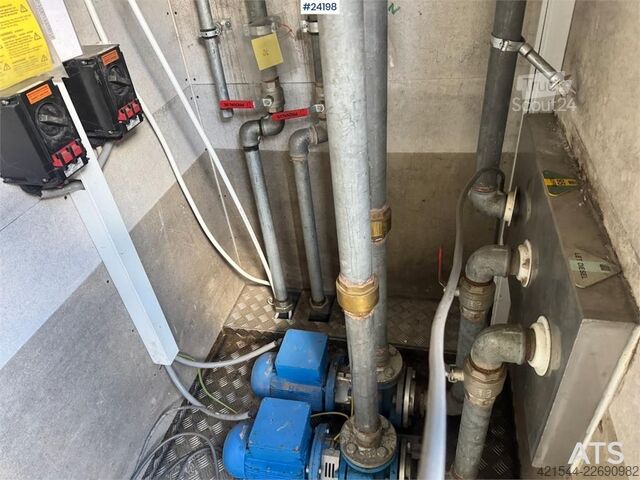 Bouwmachine  Container with 2 Tanks of 5000 Litres Each