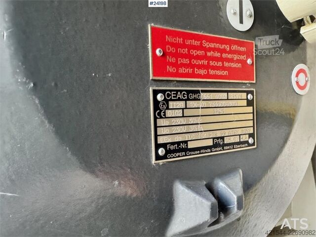 Bouwmachine  Container with 2 Tanks of 5000 Litres Each