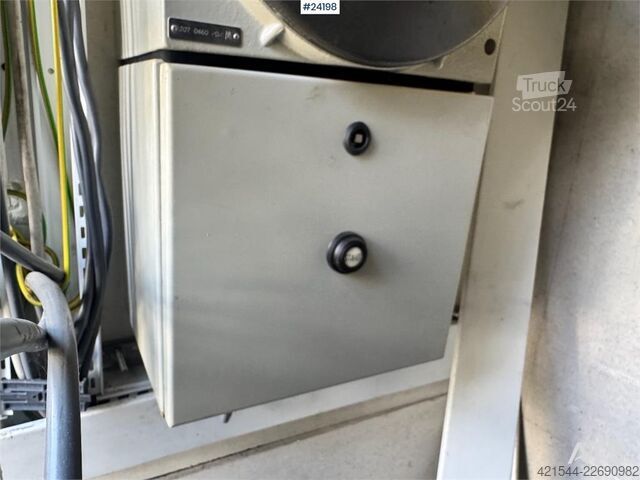 Bouwmachine  Container with 2 Tanks of 5000 Litres Each