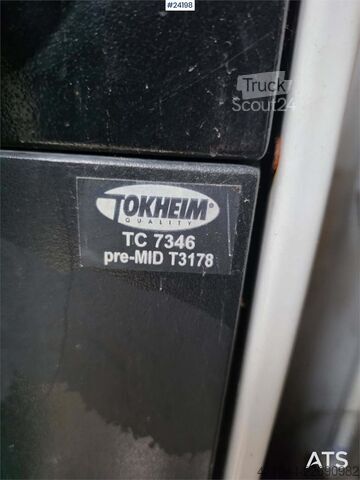 Entreprenørmaskine  Container with 2 Tanks of 5000 Litres Each