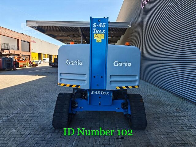 Telescopisch platform Genie S-45 Trax 4x4