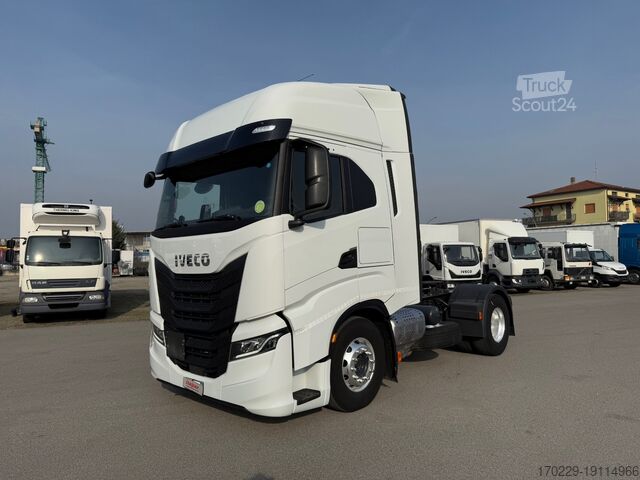 Standart traktör Iveco S-WAY 460