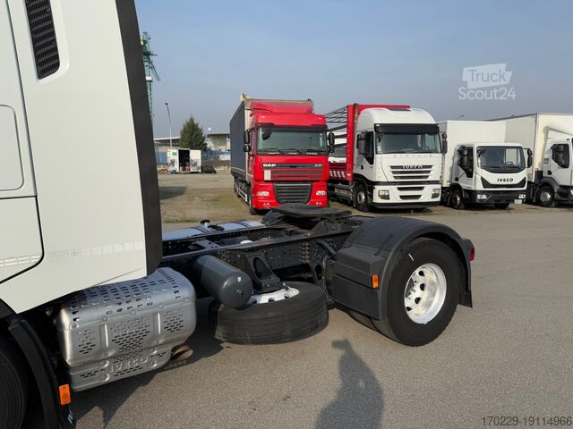 Standart traktör Iveco S-WAY 460