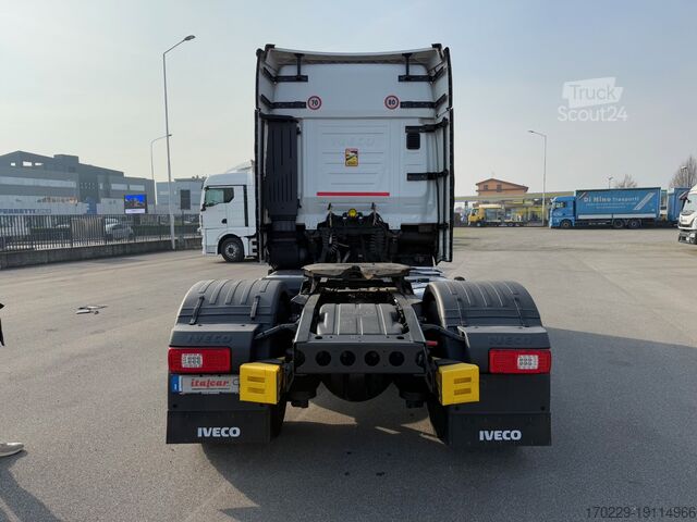 Standart traktör Iveco S-WAY 460