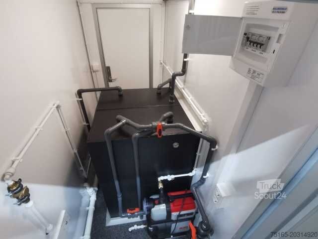 Przyczepa  1 + 1 + 1 Doppeltank Toilettenanhänger