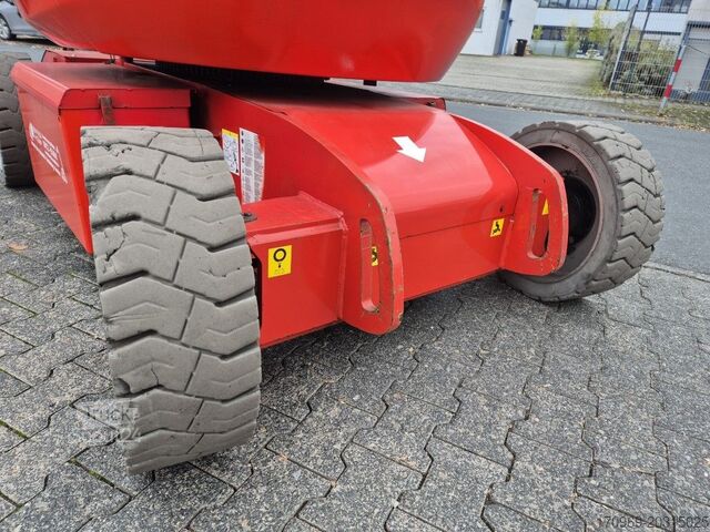 Plataforma de trabajo Manitou 150 AETJ-C