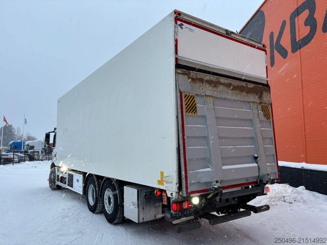 Låda kropp Mercedes-Benz Antos 2543 6x2*4 BOX L=8520 mm