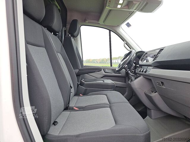 Универсал с высокой крышей VOLKSWAGEN CRAFTER 35 2.0 L3H2 Navi Euro6
