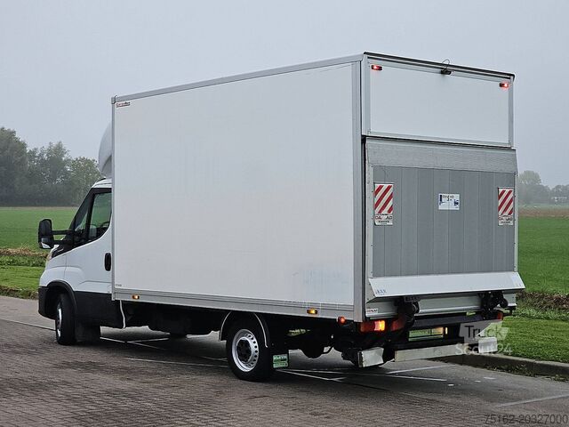Koffer IVECO DAILY 35S14       Bakwagen Laadklep!