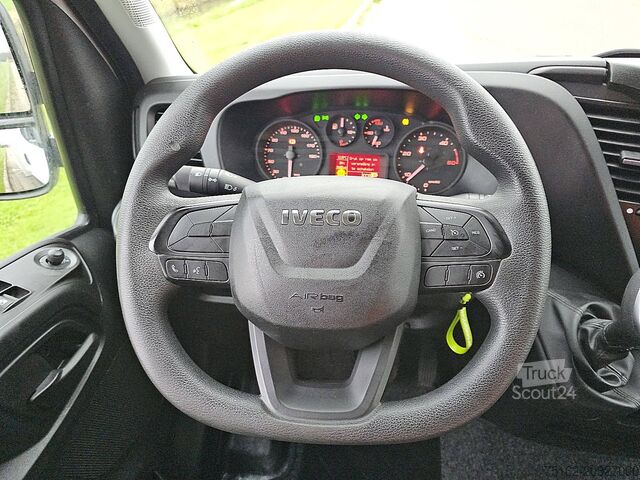 Koffer IVECO DAILY 35S14       Bakwagen Laadklep!