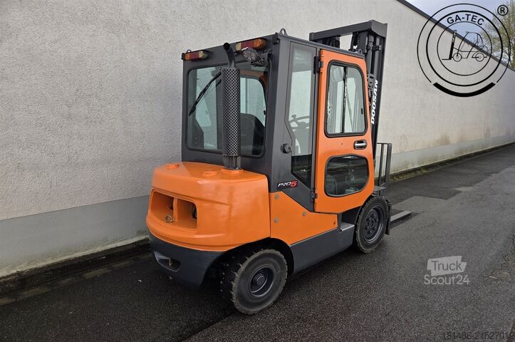 Dízel targoncák Doosan D25S-5