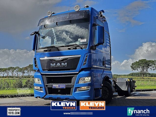 Шаси с кабина MAN 26.560 TGX 6x2-4 Chassis