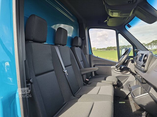 Lagaminas MERCEDES-BENZ SPRINTER 316 CDI 43 AUT. LAADKLEP