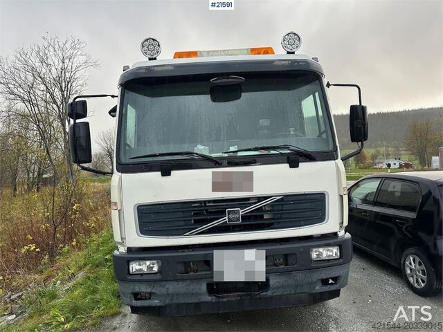 Kranbil Volvo FL 6 flatbed truck w/ rear mounted crane. WATCH VI
