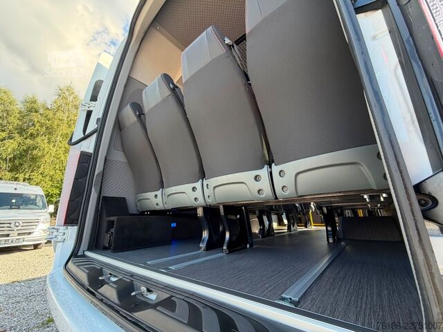 Autobuz urban MERCEDES-BENZ Sprinter 16+27 Mittelniederflur Linien Rollstuhl