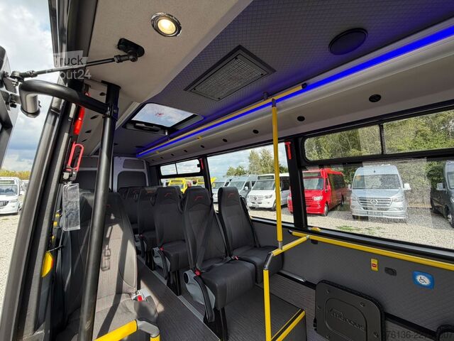 Autobuz urban MERCEDES-BENZ Sprinter 16+27 Mittelniederflur Linien Rollstuhl