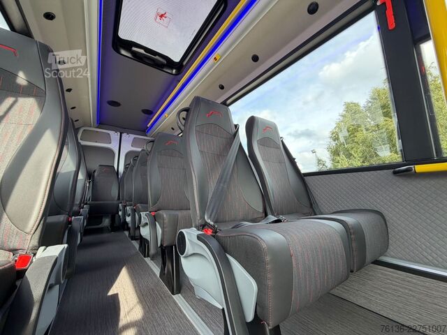 Autobuz urban MERCEDES-BENZ Sprinter 16+27 Mittelniederflur Linien Rollstuhl