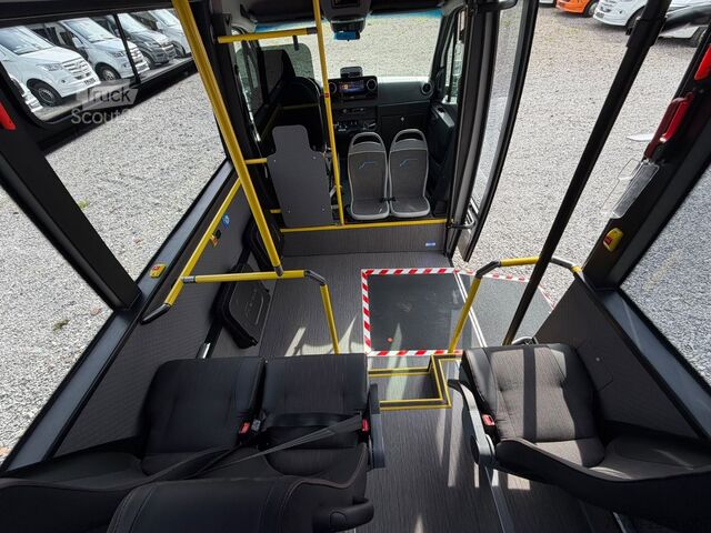 Autobuz urban MERCEDES-BENZ Sprinter 16+27 Mittelniederflur Linien Rollstuhl
