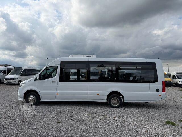 Autobuz urban MERCEDES-BENZ Sprinter 16+27 Mittelniederflur Linien Rollstuhl
