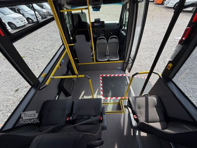 Autobuz urban MERCEDES-BENZ Sprinter 16+27 Mittelniederflur Linien Rollstuhl