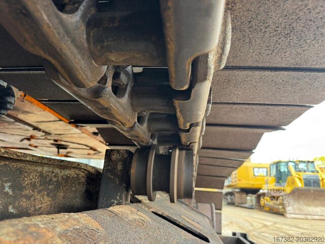 гусеничний екскаватор Caterpillar 336ELH