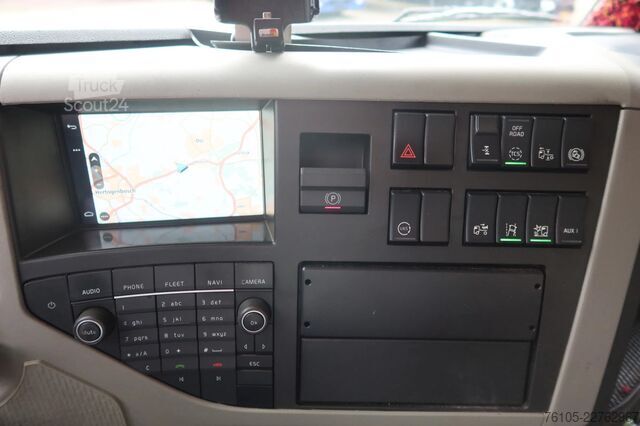  Volvo FM 330 Bakwagen + DHollandia 1500 kg